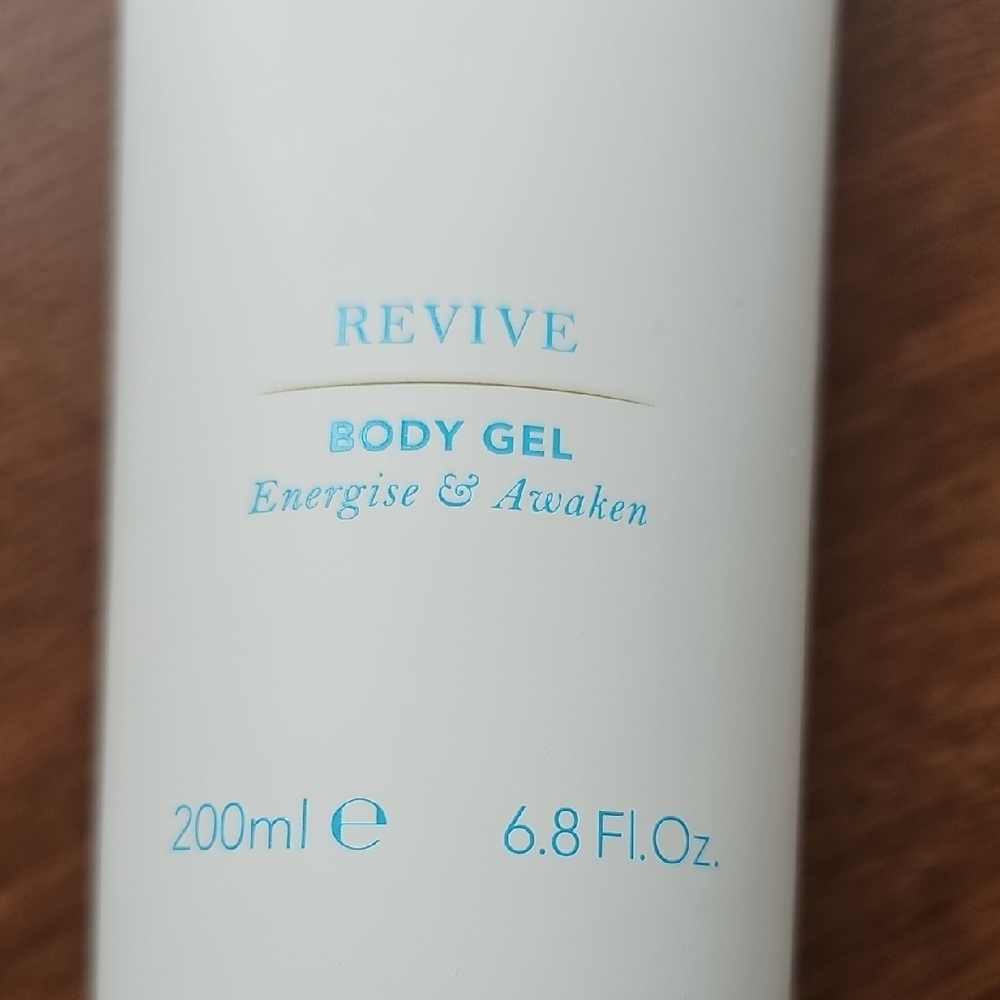 New Aromatherapy Associates Revive Body Gel & De-Stress Body Gel Set Sealed - Picture 2 of 9